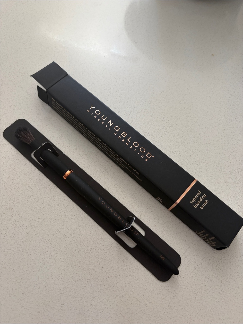 Tapered Blending Brush in Black with Rose Gold Accent YB8